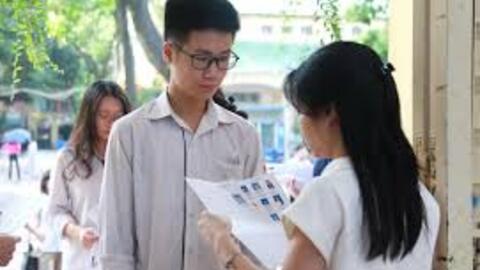 Hài hòa mục tiêu Kỳ thi cho học sinh lớp 12