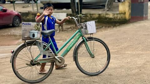 <a href="/doanh-nghiep" title="Doanh nghiệp" rel="dofollow">Doanh nghiệp</a>