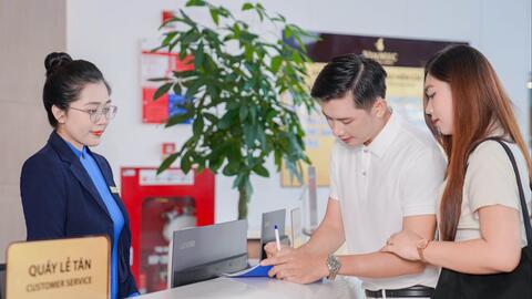 <a href="/doanh-nghiep" title="Doanh nghiệp" rel="dofollow">Doanh nghiệp</a>