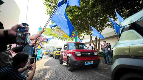 <a href="/doanh-nghiep" title="Doanh nghiệp" rel="dofollow">Doanh nghiệp</a>