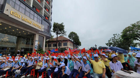 <a href="/xa-hoi-ngay-nay" title="Xã hội ngày nay" rel="dofollow">Xã hội ngày nay</a>