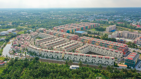 <a href="/doanh-nghiep" title="Doanh nghiệp" rel="dofollow">Doanh nghiệp</a>