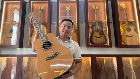 <a href="/doanh-nhan" title="Doanh nhân" rel="dofollow">Doanh nhân</a>