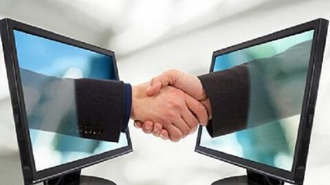 <a href="/thuong-mai" title="Thương mại" rel="dofollow">Thương mại</a>