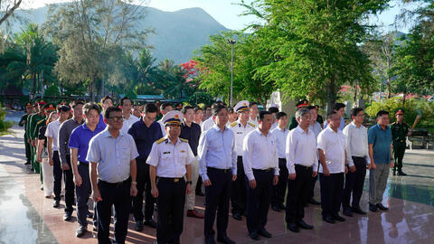 <a href="/xa-hoi-ngay-nay" title="Xã hội ngày nay" rel="dofollow">Xã hội ngày nay</a>