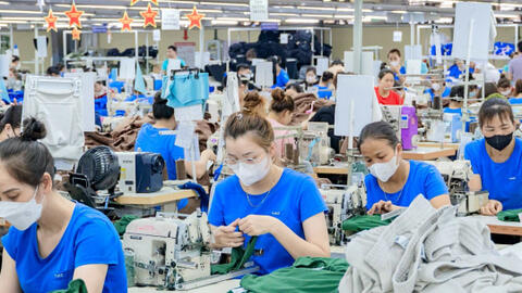 <a href="/thuong-mai" title="Thương mại" rel="dofollow">Thương mại</a>