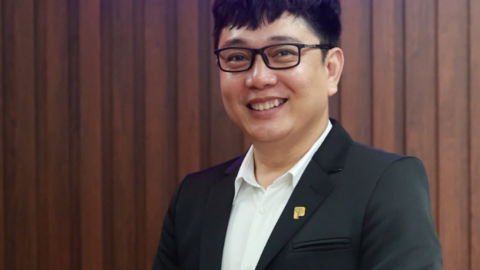 <a href="/thuong-mai" title="Thương mại" rel="dofollow">Thương mại</a>