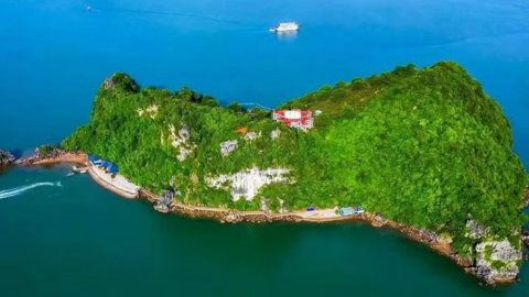 Bãi biển ở vùng lõi Hạ Long lọt top đẹp nhất thế giới 2026