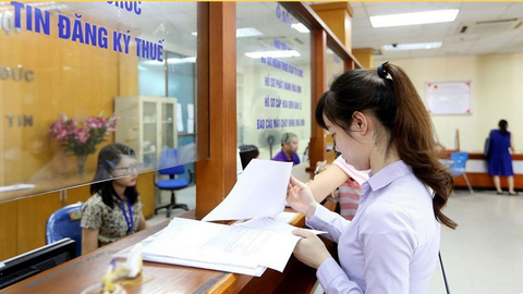 <a href="/thuong-mai" title="Thương mại" rel="dofollow">Thương mại</a>