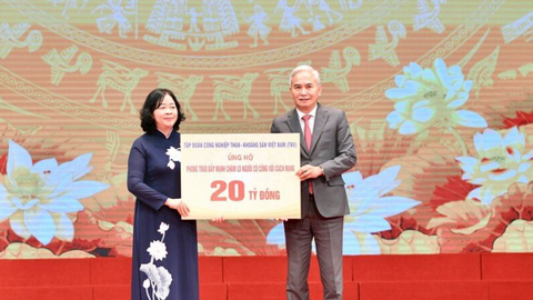 <a href="/doanh-nghiep" title="Doanh nghiệp" rel="dofollow">Doanh nghiệp</a>