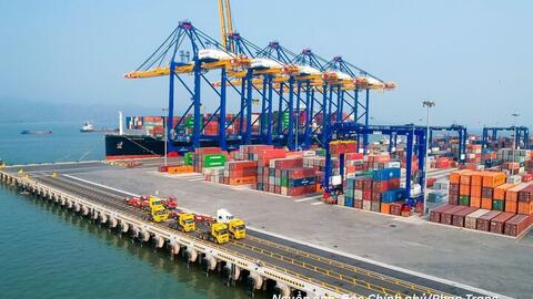 Xuất nhập khẩu tạo đà cho tăng trưởng những tháng cuối năm