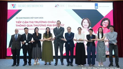<a href="/thuong-mai" title="Thương mại" rel="dofollow">Thương mại</a>