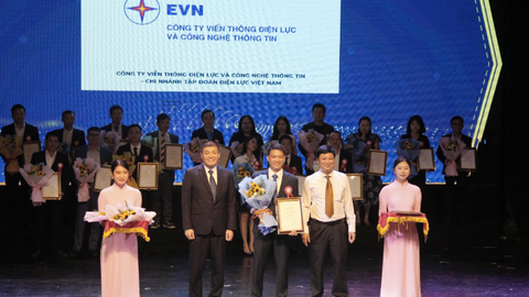EVNICT đạt Top 10 Doanh nghiệp Công nghệ số xuất sắc Việt Nam 2024