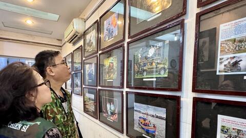 Triển lãm ảnh '80 năm hào khí miền Đông'
