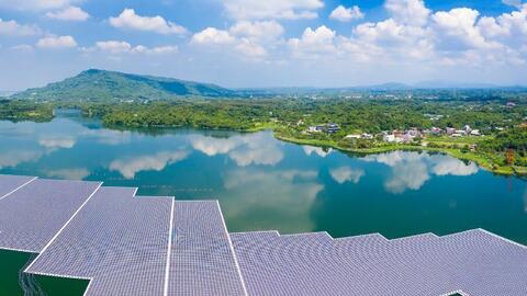 Đẩy nhanh tiến độ loạt dự án năng lượng tái tạo