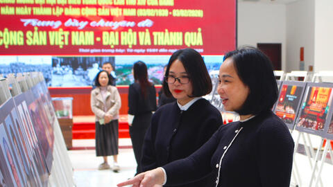 Hưng Yên trưng bày trên 130 tư liệu quý về Đảng