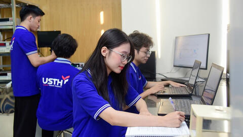 Đột phá khoa học và công nghệ: Động lực then chốt để phát triển đất nước