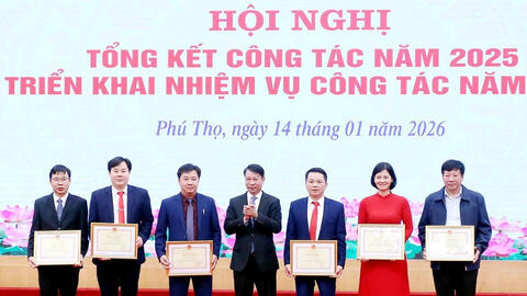 Hướng tới Đại hội XIV của Đảng: Phú Thọ quyết tâm tăng trưởng bền vững