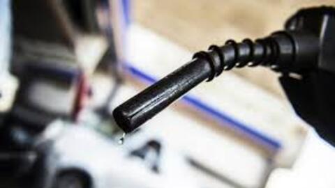 Gián đoạn nguồn cung toàn cầu, đẩy giá dầu thế giới tăng mạnh