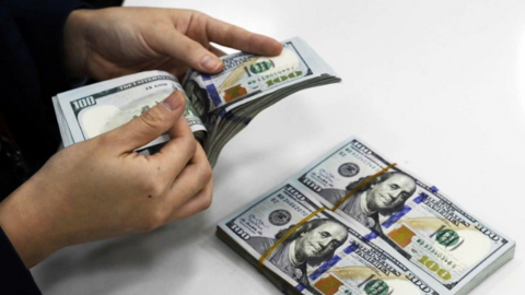 Tỷ giá USD hôm nay 30/5: Trong nước tăng nhẹ, chợ đen lao dốc 73 đồng