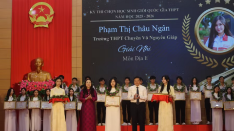 Vinh danh tài năng trẻ, thắp sáng khát vọng hiếu học tại Quảng Trị