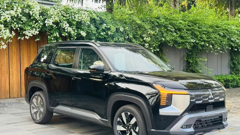 Mitsubishi Destinator giảm giá kỷ lục, giá loạt mẫu xe khác tiếp tục lao dốc