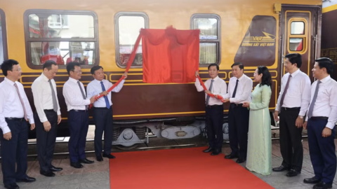 Khai trương đoàn tàu 'Phong Nha - Cố đô Huế: Hành trình di sản thế giới'