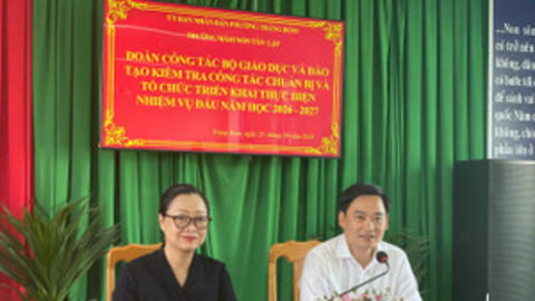 Thứ trưởng Nguyễn Thị Quyên Thanh làm việc với trường mầm non ở TP Đồng Nai