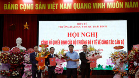 Công bố quyết định bổ nhiệm lại các Phó Hiệu trưởng Trường ĐH Y Dược Thái Bình