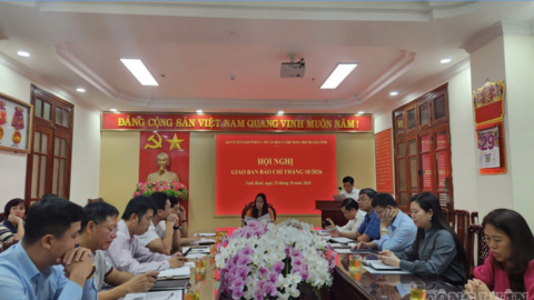 Hơn 800 tin, bài của báo chí Trung ương đưa tin về Ninh Bình trong tháng 10