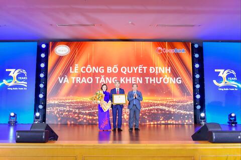 <a href="/tai-chinh" title="Tài chính" rel="dofollow">Tài chính</a>