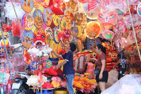<a href="/chuyen-dong-kinh-te" title="Chuyển động kinh tế" rel="dofollow">Chuyển động kinh tế</a>