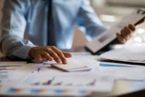 <a href="/tai-chinh" title="Tài chính" rel="dofollow">Tài chính</a>