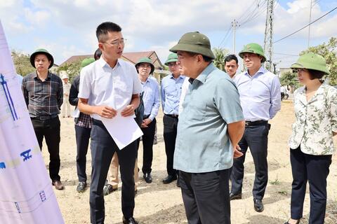 <a href="/thoi-su" title="Thời sự" rel="dofollow">Thời sự</a>