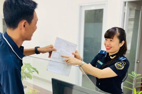 <a href="/tai-chinh" title="Tài chính" rel="dofollow">Tài chính</a>