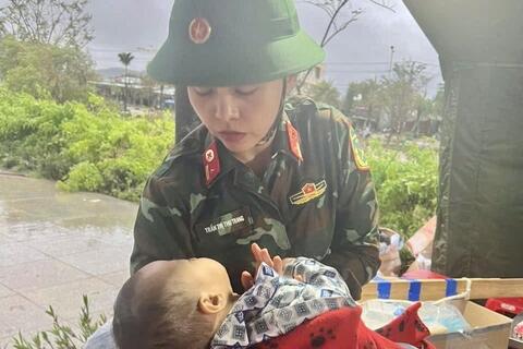 <a href="/thoi-su" title="Thời sự" rel="dofollow">Thời sự</a>