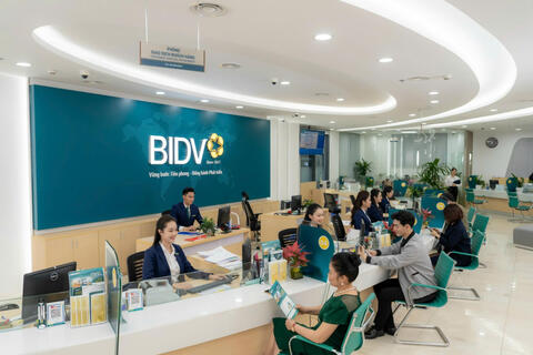 <a href="/tai-chinh" title="Tài chính" rel="dofollow">Tài chính</a>