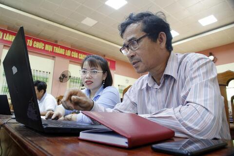 <a href="/thoi-su" title="Thời sự" rel="dofollow">Thời sự</a>