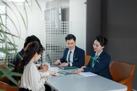 <a href="/tai-chinh" title="Tài chính" rel="dofollow">Tài chính</a>