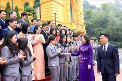 <a href="/thoi-su" title="Thời sự" rel="dofollow">Thời sự</a>