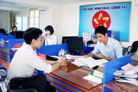 <a href="/tai-chinh" title="Tài chính" rel="dofollow">Tài chính</a>