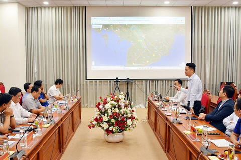 <a href="/thoi-su" title="Thời sự" rel="dofollow">Thời sự</a>