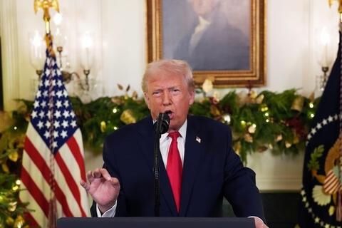 <a href="/thoi-su" title="Thời sự" rel="dofollow">Thời sự</a>