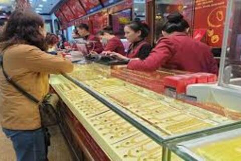 <a href="/tai-chinh" title="Tài chính" rel="dofollow">Tài chính</a>