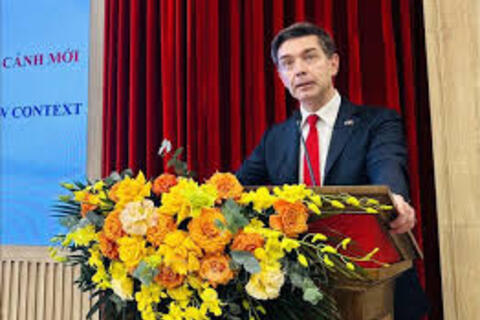 <a href="/thoi-su" title="Thời sự" rel="dofollow">Thời sự</a>