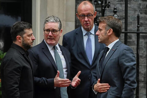 <a href="/thoi-su" title="Thời sự" rel="dofollow">Thời sự</a>