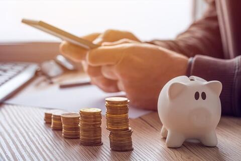 Lãi suất hấp dẫn, gửi tiết kiệm nhận "lì xì" khai Xuân