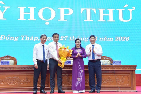 <a href="/thoi-su" title="Thời sự" rel="dofollow">Thời sự</a>