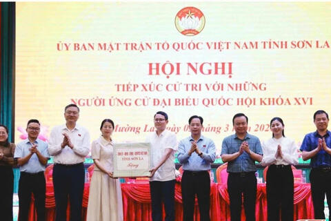 <a href="/thoi-su" title="Thời sự" rel="dofollow">Thời sự</a>