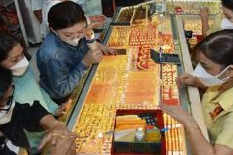 <a href="/tai-chinh" title="Tài chính" rel="dofollow">Tài chính</a>